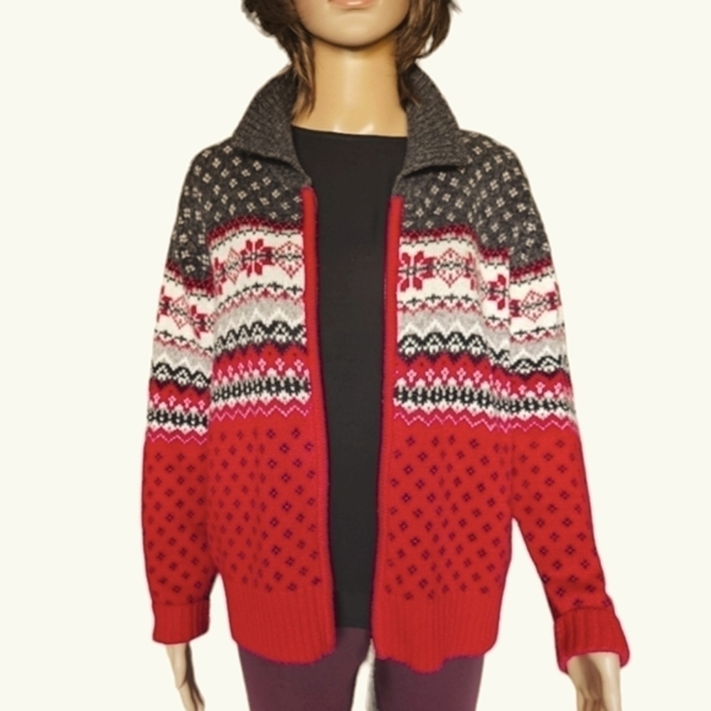 TIARA International Vintage Zipped Pullover Sweater